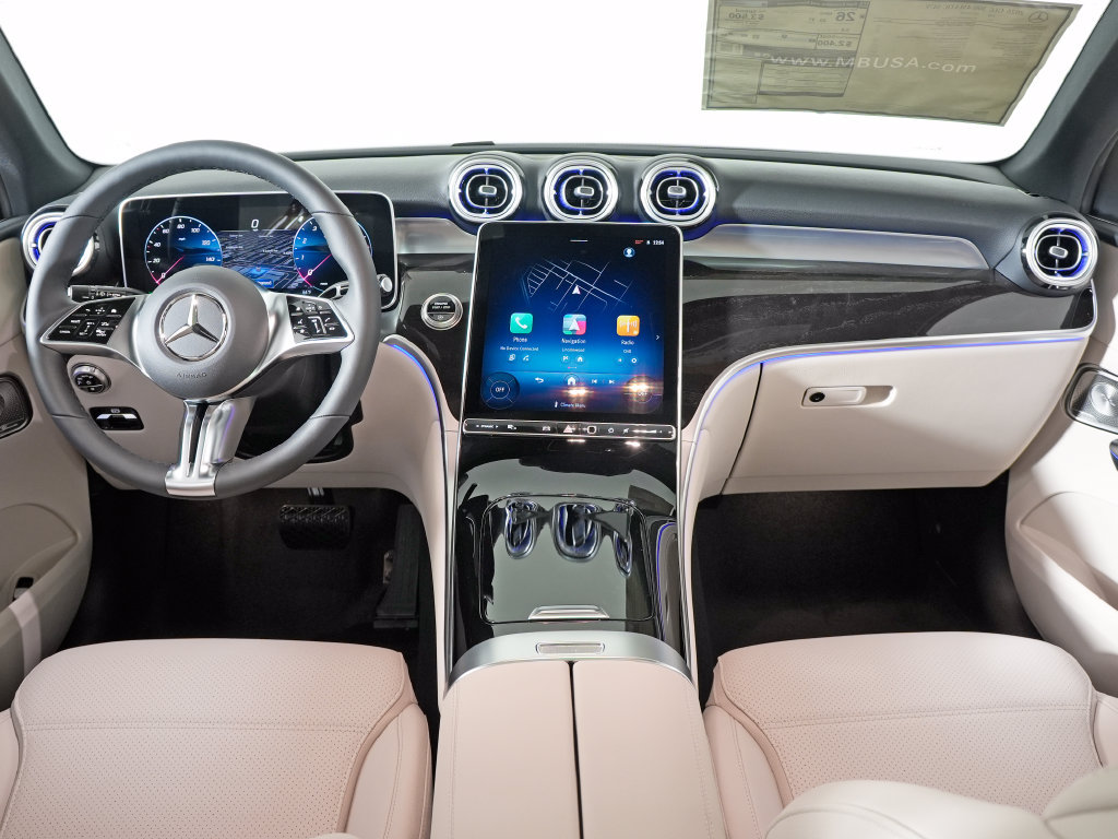 Certified 2026 Mercedes-Benz GLC 300 4MATIC image 12