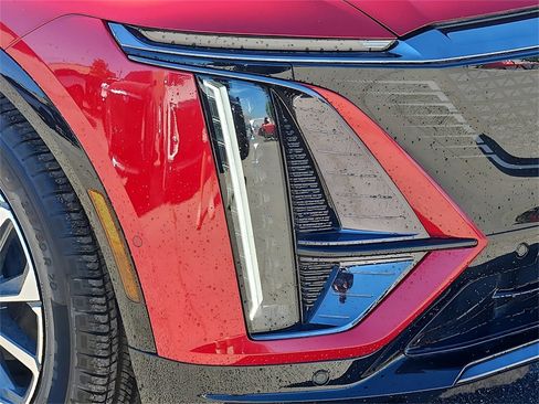 New 2025 Cadillac Lyriq Sport image 7