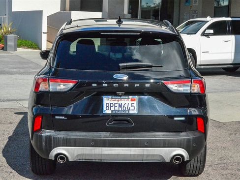 Used 2020 Ford Escape SEL image 5