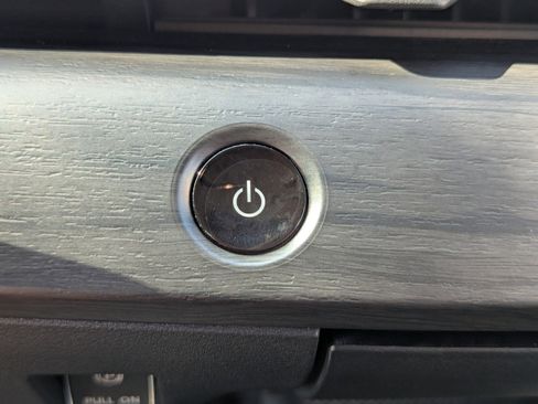 Certified 2024 Nissan Ariya AWD image 28