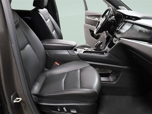 Used 2020 Cadillac XT6 Premium Luxury image 32