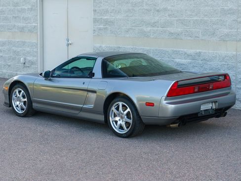 Used 1999 Acura NSX T RWD image 24