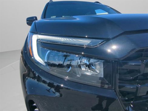 New 2026 Honda Ridgeline Black Edition image 10