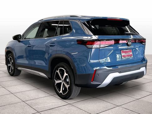 New 2026 Volkswagen Tiguan SE AWD/4WD image 3