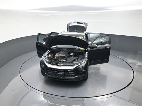 Used 2021 Chevrolet TrailBlazer LS FWD image 12