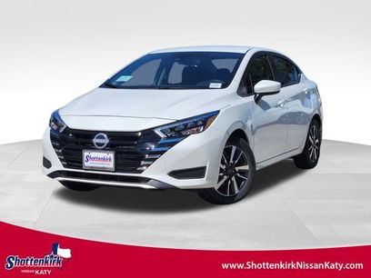 New 2025 Nissan Versa SV w/ Trunk Package