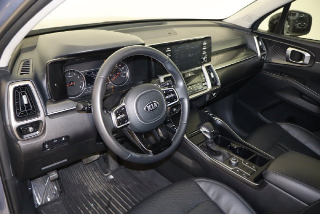 Used 2021 Kia Sorento S w/ Panoramic Sunroof Package FWD image 25