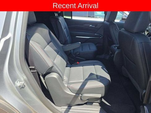 Used 2025 Chevrolet Traverse Z71 AWD/4WD image 9