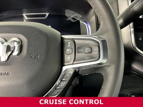 Used 2025 RAM 2500 Laramie AWD/4WD image 13