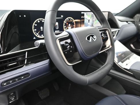New 2026 INFINITI QX80 4WD image 12