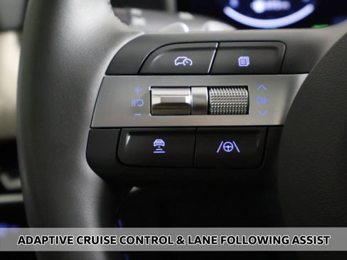 Used 2025 Hyundai Sonata Limited image 6