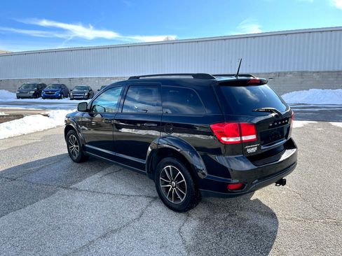 Used 2019 Dodge Journey SE w/ Blacktop Package image 5