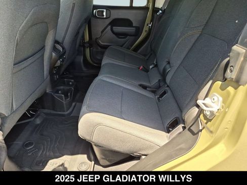 Used 2025 Jeep Gladiator Sport AWD/4WD image 16