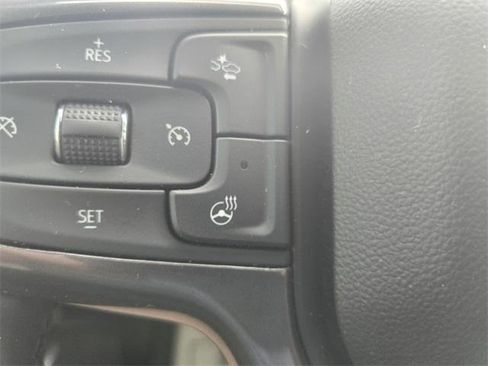 Used 2024 Chevrolet Silverado 1500 ZR2 image 24