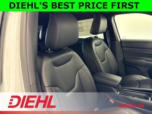 New 2026 Jeep Compass Limited image 14