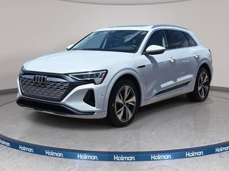 Used 2024 Audi Q8 e-tron Premium Plus w/ Premium Plus Package AWD/4WD video 1