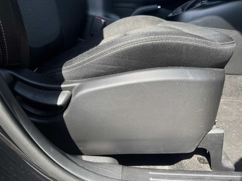 Used 2019 Kia Soul + FWD image 12