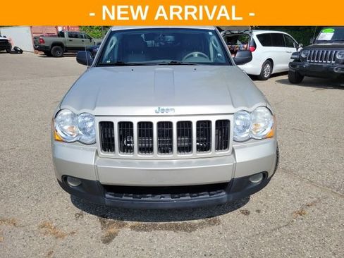 Used 2010 Jeep Grand Cherokee Laredo AWD/4WD image 8