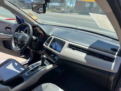Used 2017 Honda HR-V EX-L image 34