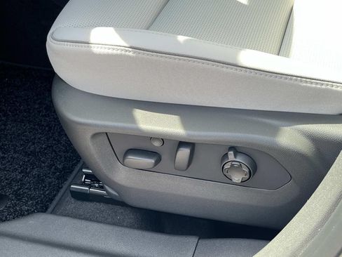 New 2026 Buick Envision Avenir AWD/4WD image 24