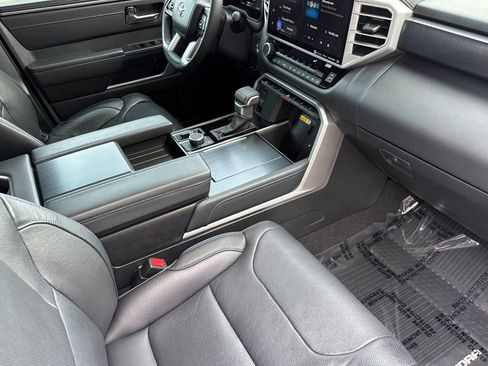 Used 2023 Toyota Tundra Platinum image 18
