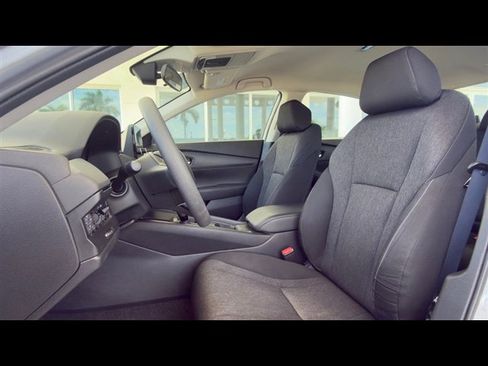 Certified 2023 Honda Accord LX image 13