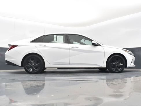 Used 2023 Hyundai Elantra SEL image 42