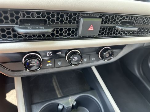 Used 2024 Honda HR-V LX image 19