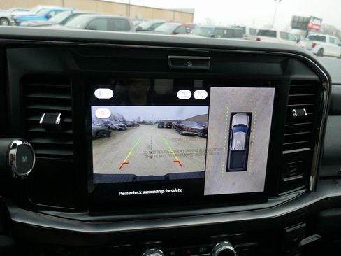 New 2026 Ford F250 Lariat w/ Black Appearance Package image 25