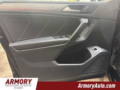 Used 2022 Volkswagen Tiguan SE image 7