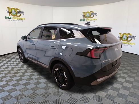 Used 2026 Kia Sportage EX w/ EX Panoramic Sunroof Package image 7