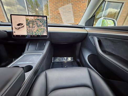 Used 2023 Tesla Model Y Long Range image 55