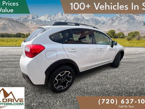 Used 2017 Subaru Crosstrek 2.0i Premium w/ Moonroof Package AWD/4WD image 5