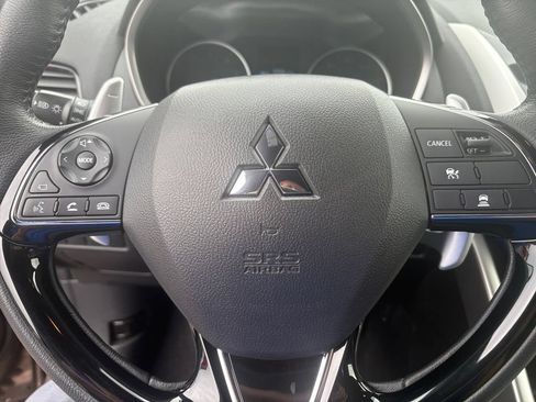 Used 2023 Mitsubishi Eclipse Cross SEL AWD/4WD image 15