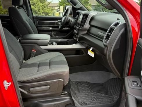 Used 2025 RAM 1500 Big Horn AWD/4WD image 18