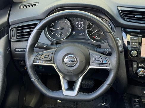 Used 2019 Nissan Rogue SL w/ Premium Package AWD/4WD image 21