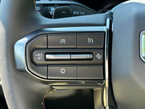 New 2026 GMC Yukon XL AT4 w/ AT4 Premium Package AWD/4WD image 13