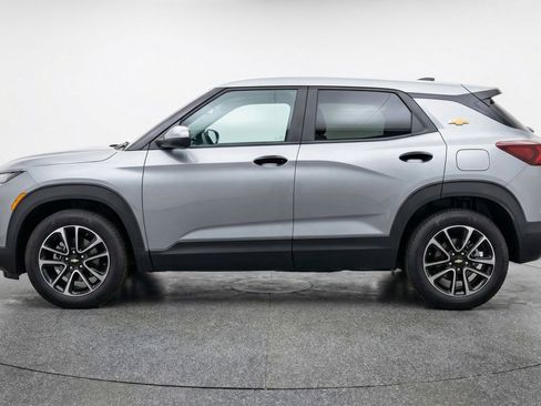 Used 2025 Chevrolet TrailBlazer LT image 5