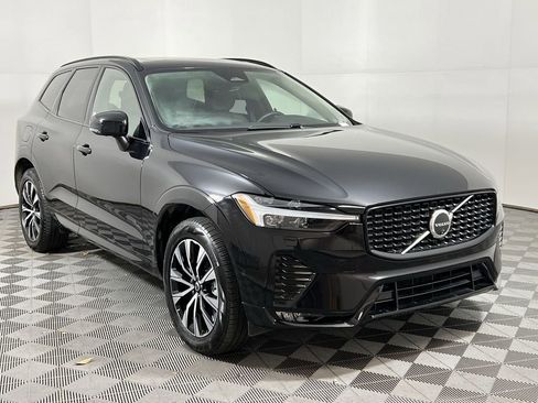 Certified 2025 Volvo XC60 B5 Plus image 2