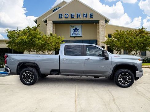 Used 2024 Chevrolet Silverado 3500 LT w/ Convenience Package AWD/4WD image 7
