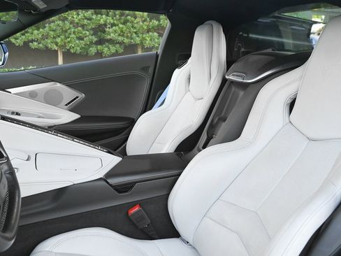 Used 2021 Chevrolet Corvette Stingray Preferred Cpe w/ Engine Appearance Package image 14