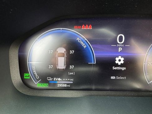 Used 2023 Toyota RAV4 XSE w/ Weather Package image 21