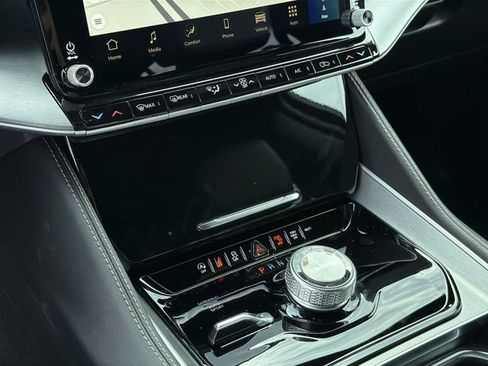 New 2026 Jeep Grand Wagoneer Limited image 28