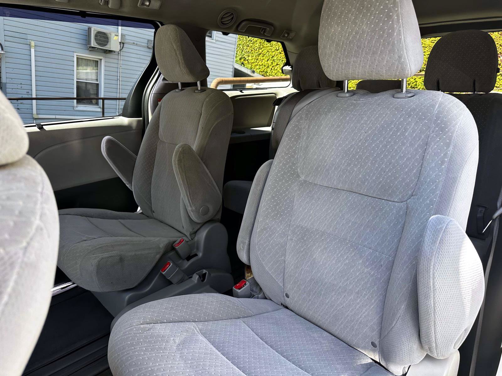 Certified 2020 Toyota Sienna LE FWD image 16