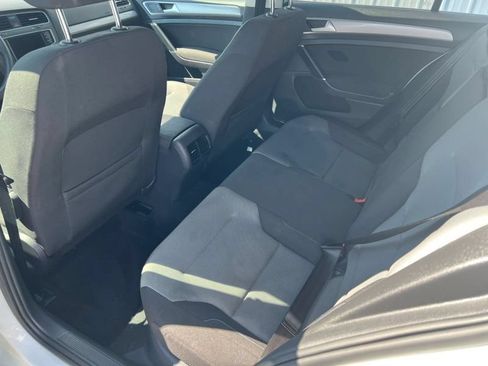 Used 2016 Volkswagen e-Golf SE w/ DC Fast Charging Package FWD image 16