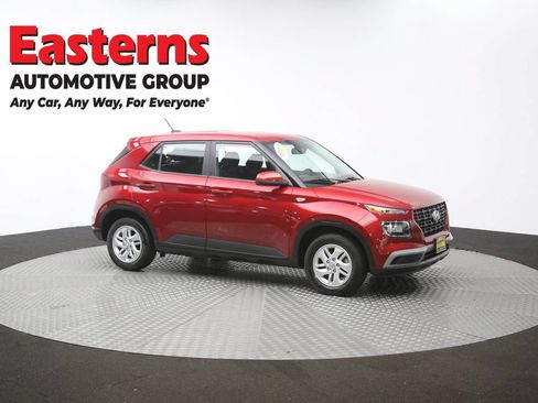 Used 2025 Hyundai Venue SE FWD image 45