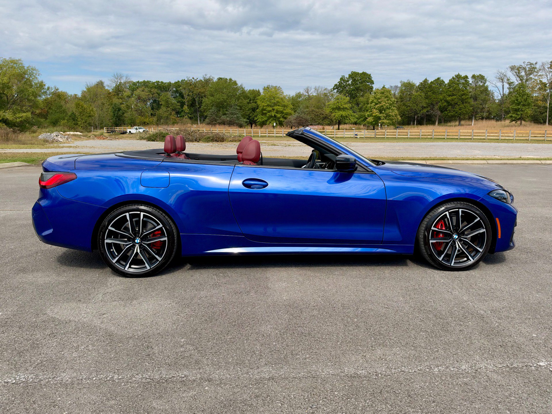 Used 2023 BMW 430i xDrive Convertible w/ M Sport Package AWD/4WD image 7