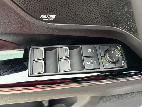 Used 2023 Lexus LX 600 F Sport w/ Accessory Package (Z1) image 17