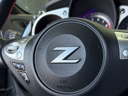 Used 2017 Nissan 370Z Touring image 22