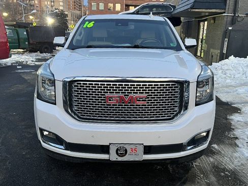 Used 2016 GMC Yukon Denali w/ Open Road Package image 9